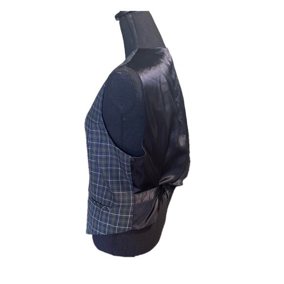 Vintage Karen Scott Green Black Flannel Vest – Cozy Plaid Layer - Picture 4 of 6